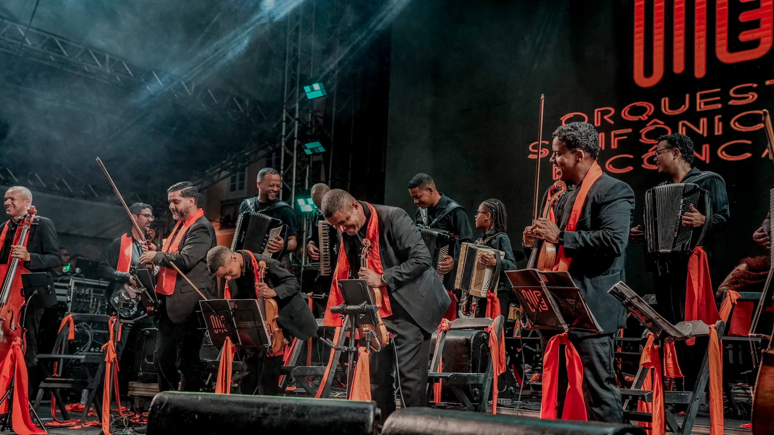 Integrantes da Orquestra Sanfônica do Recôncavo